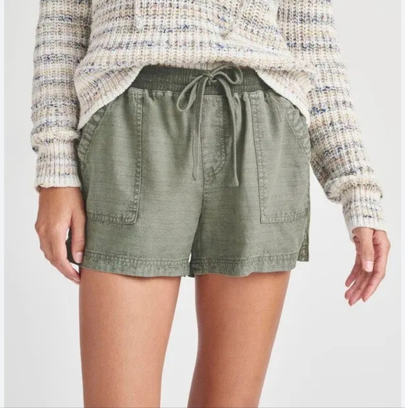 torrid Pants - #1642 Torrid Linen Blend Olive Green Women's Casual Shorts Sz 2 ( 18/2X)
